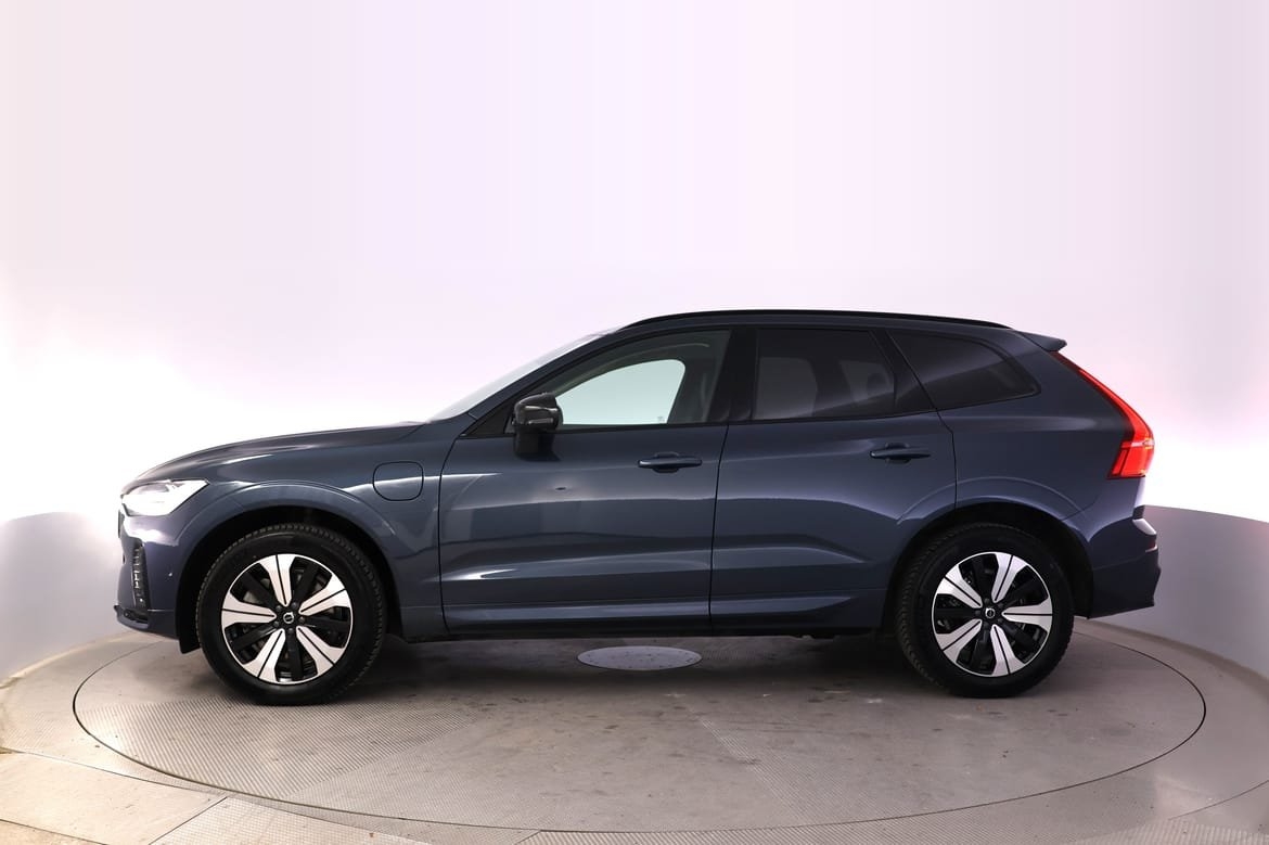 Volvo XC60 T6 Plus Dark Edition 2024, bild 2/10