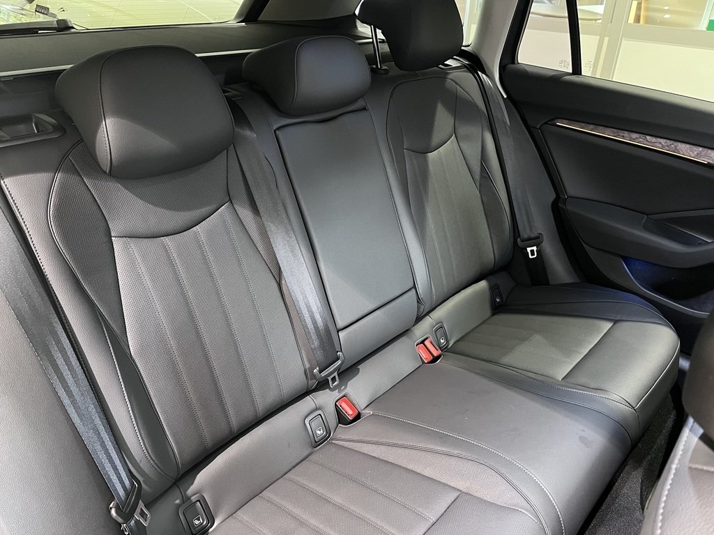 Skoda Superb 2.0 TDI SCR 2026, kuva 6/7