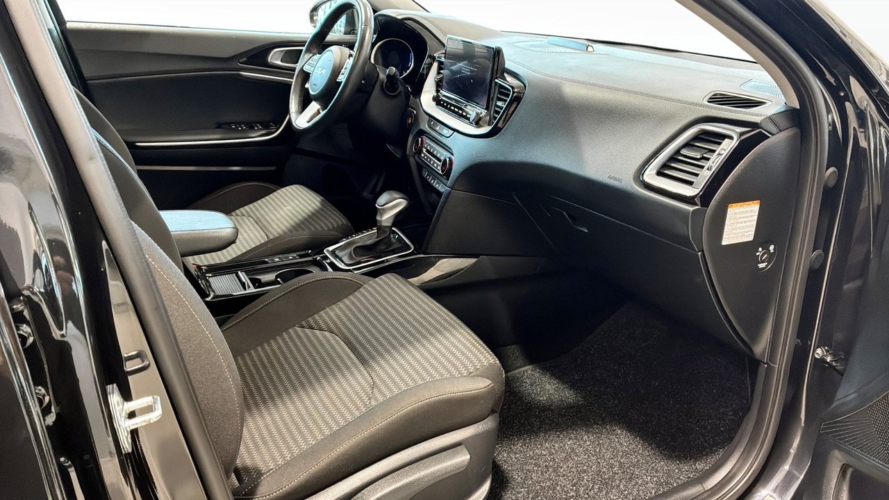 Kia Ceed 1.6 GDI Action 2024, bild 3/10