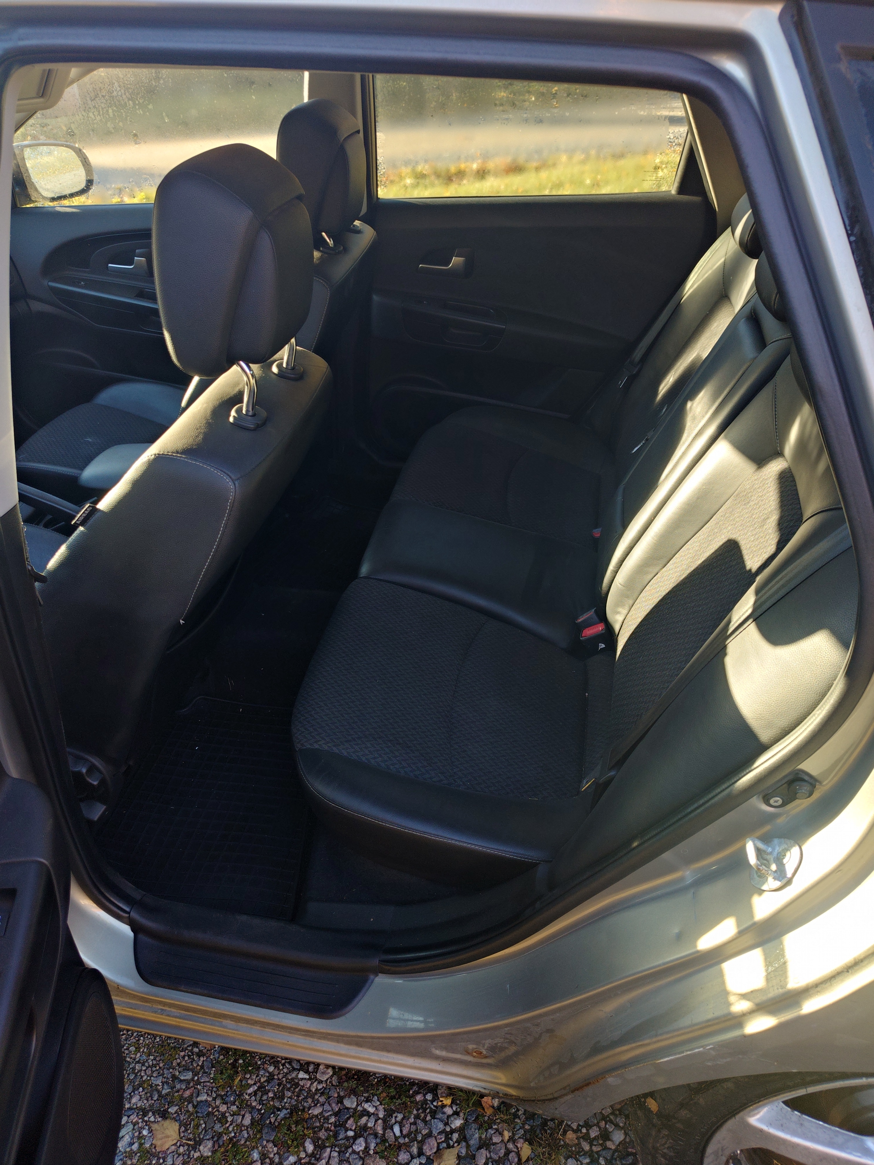 Kia Ceed 1.6 CRDi 128 2012, bild 7/7