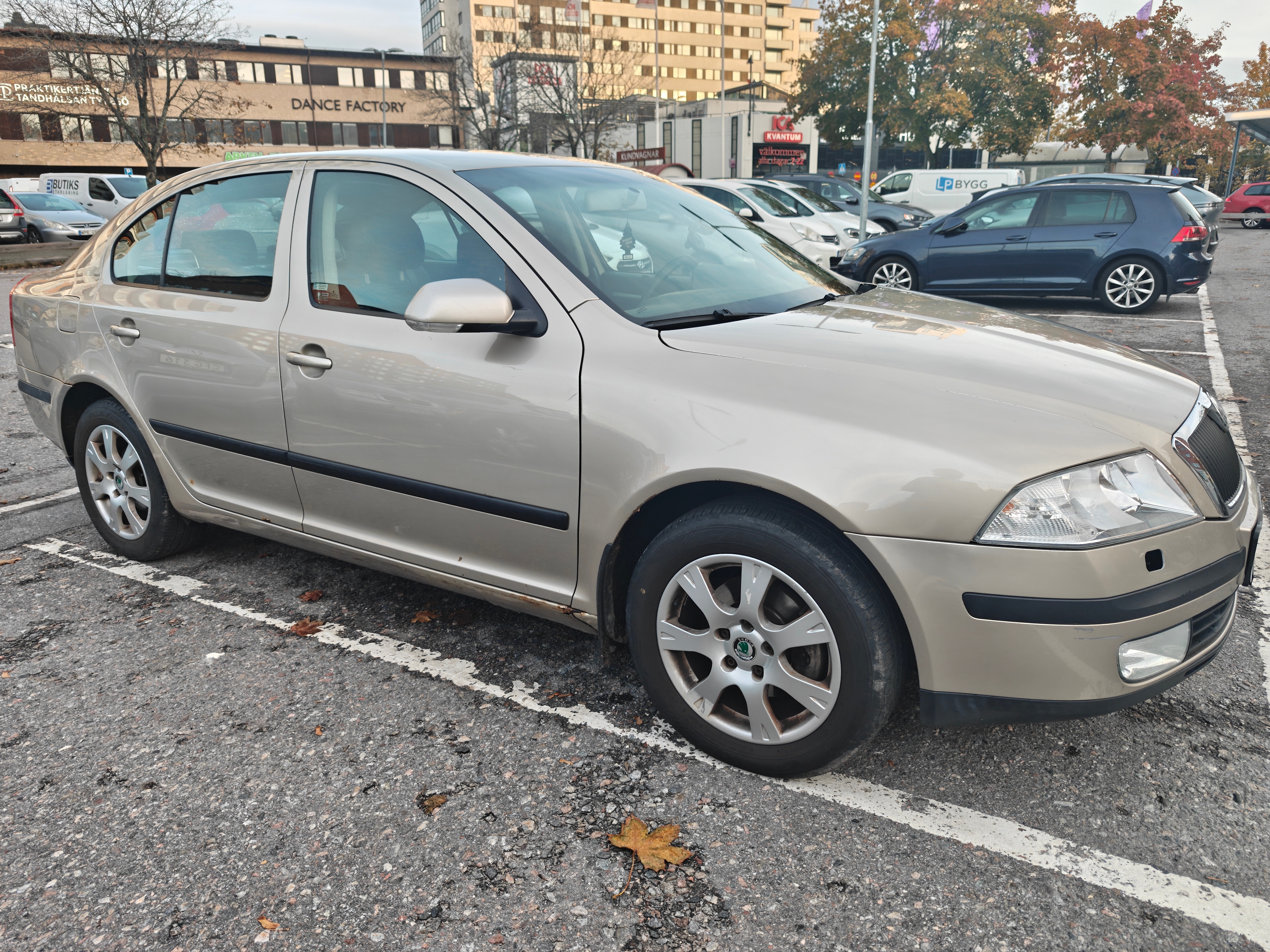 Skoda Octavia 1.6 FSI 2005, bild 5/9