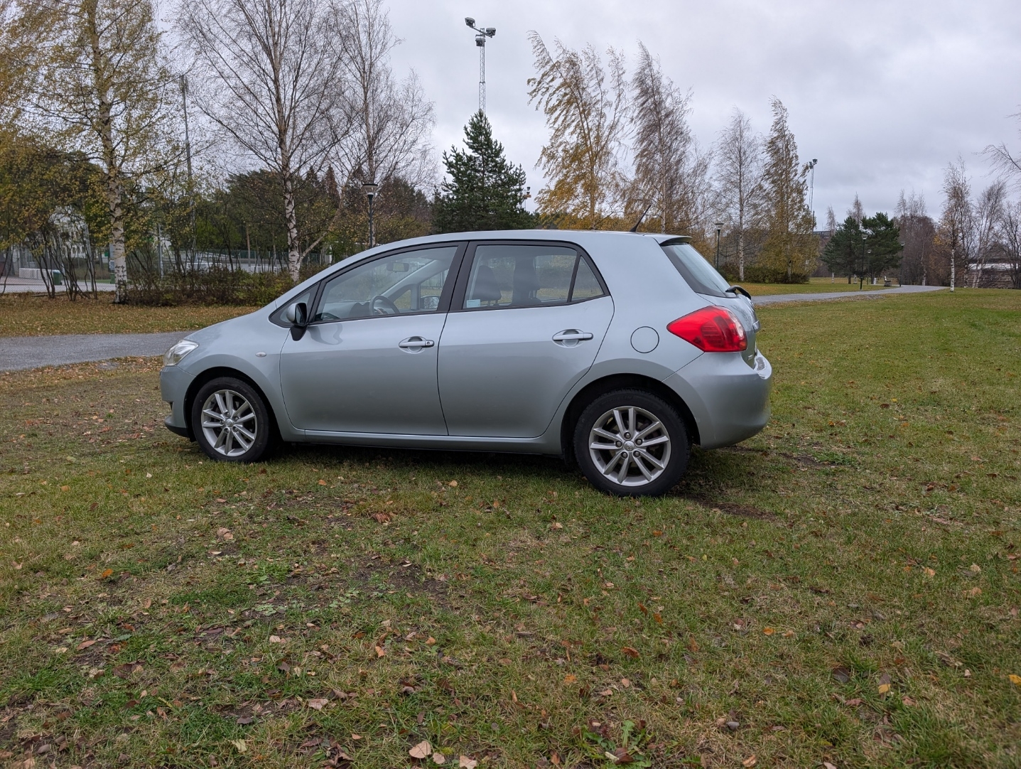 Toyota Auris 1.6 2010, bild 3/9