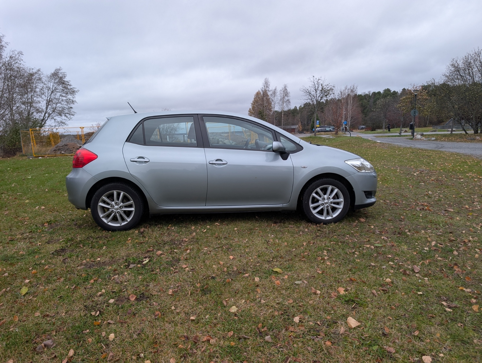 Toyota Auris 1.6 2010, bild 5/9