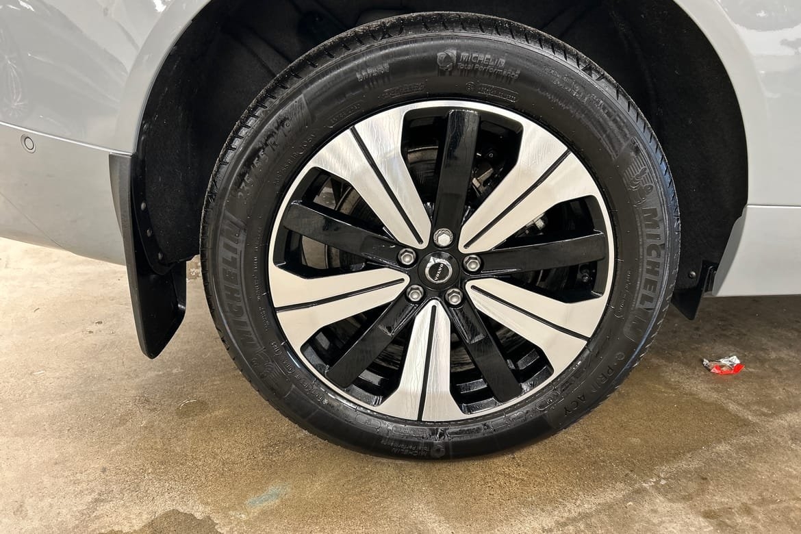 Volvo XC60 T6 Plus Dark Nordic 2025, bild 9/10