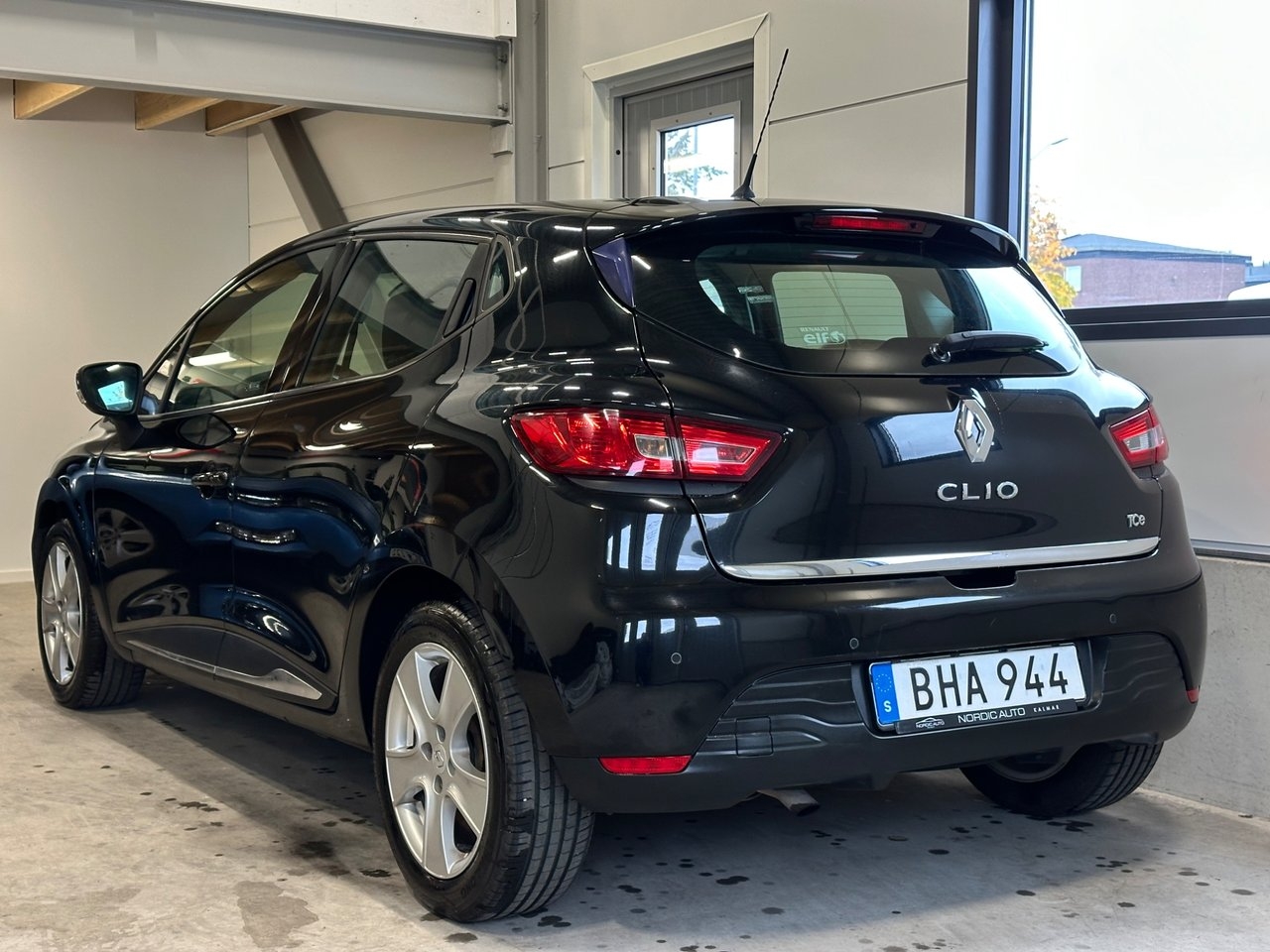 Renault Clio TCe 90 2015, kuva 4/10