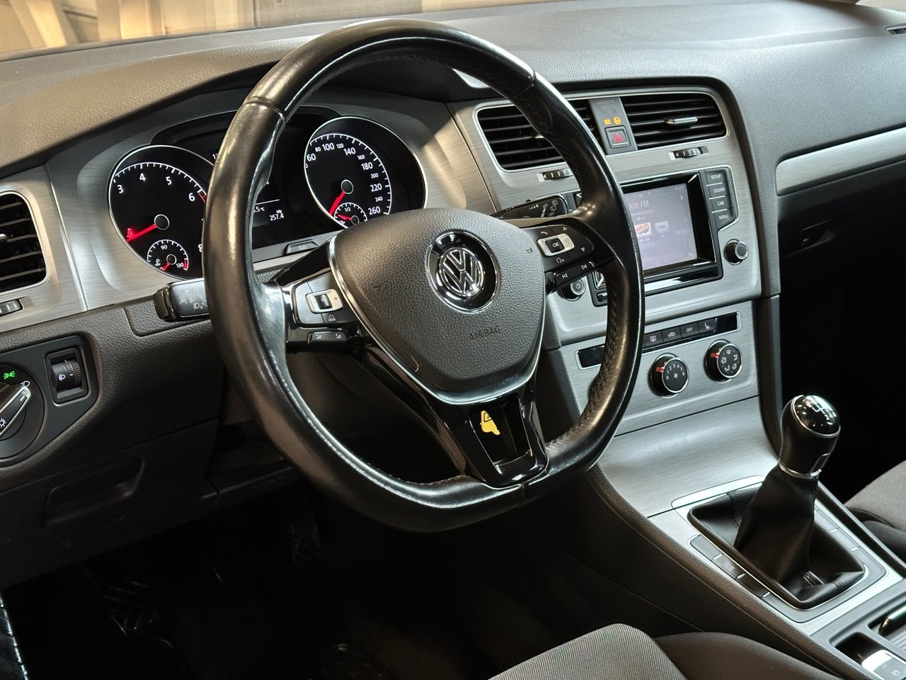 Volkswagen Golf 1.2 TSI Masters 2015, kuva 6/10