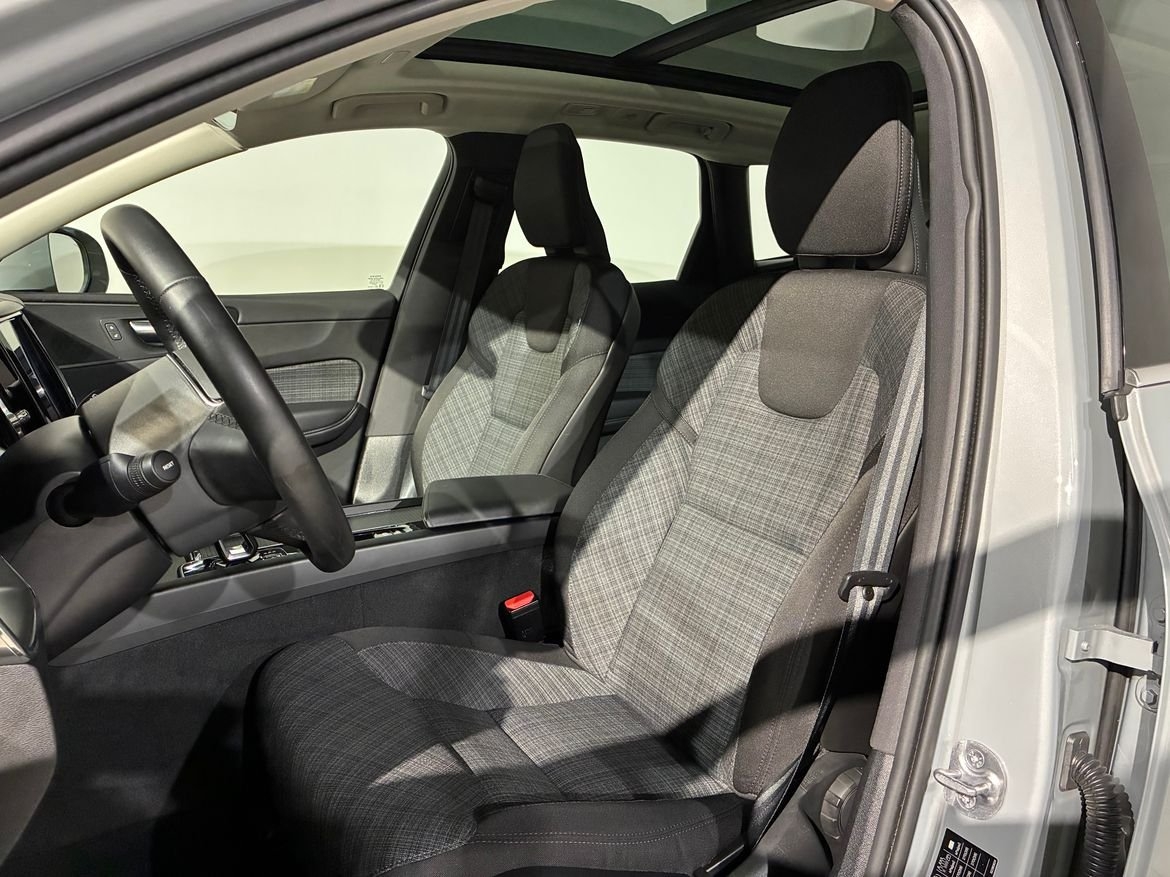 Volvo XC60 T6 Core Nordic 2025, bild 5/10