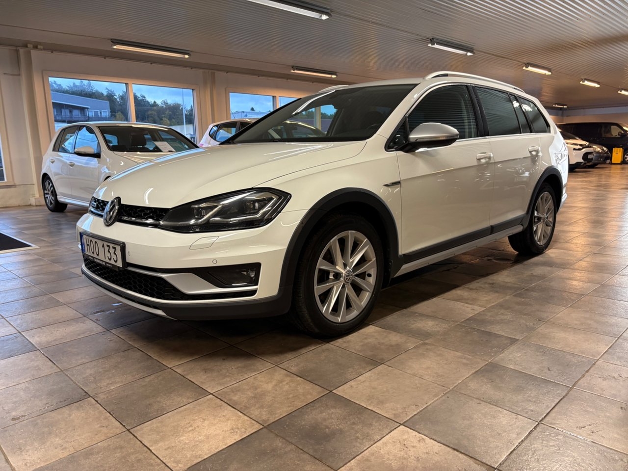 Volkswagen Golf Alltrack 1.8 TSI 2017, bild 2/9