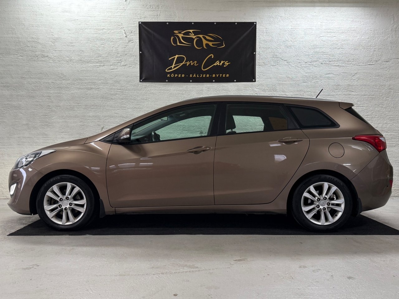 Hyundai i30 1.6 CRDi Business 2014, bild 3/10