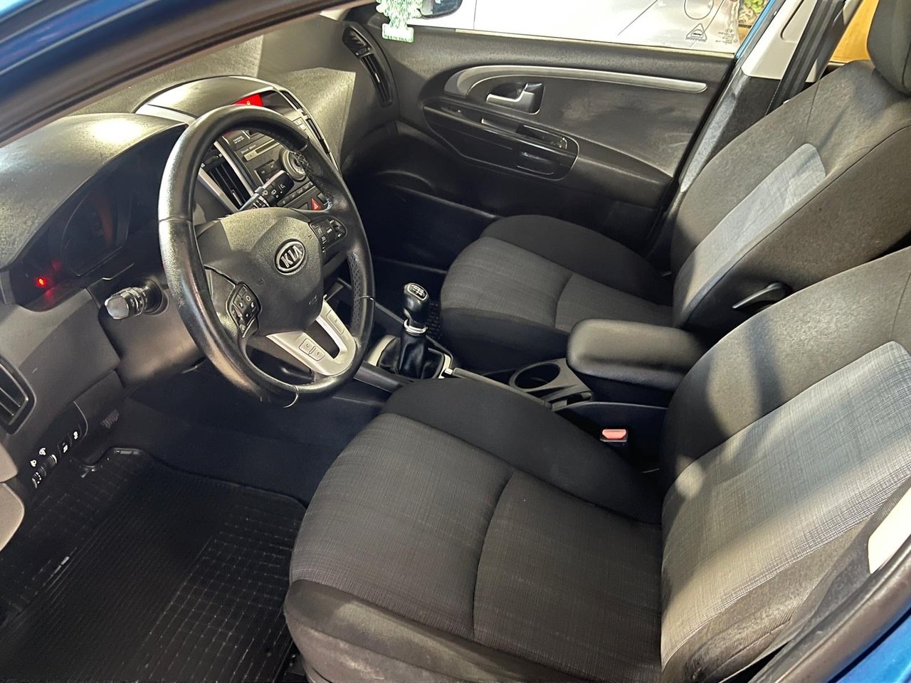 Kia Ceed 1.6 EX 2011, bild 7/10