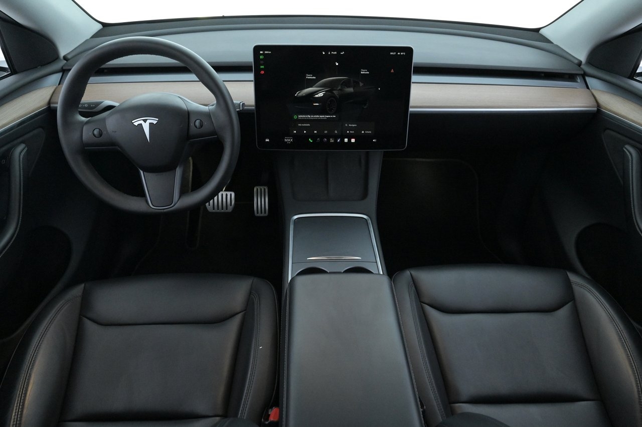 Tesla Model Y 2023, photo 6/10