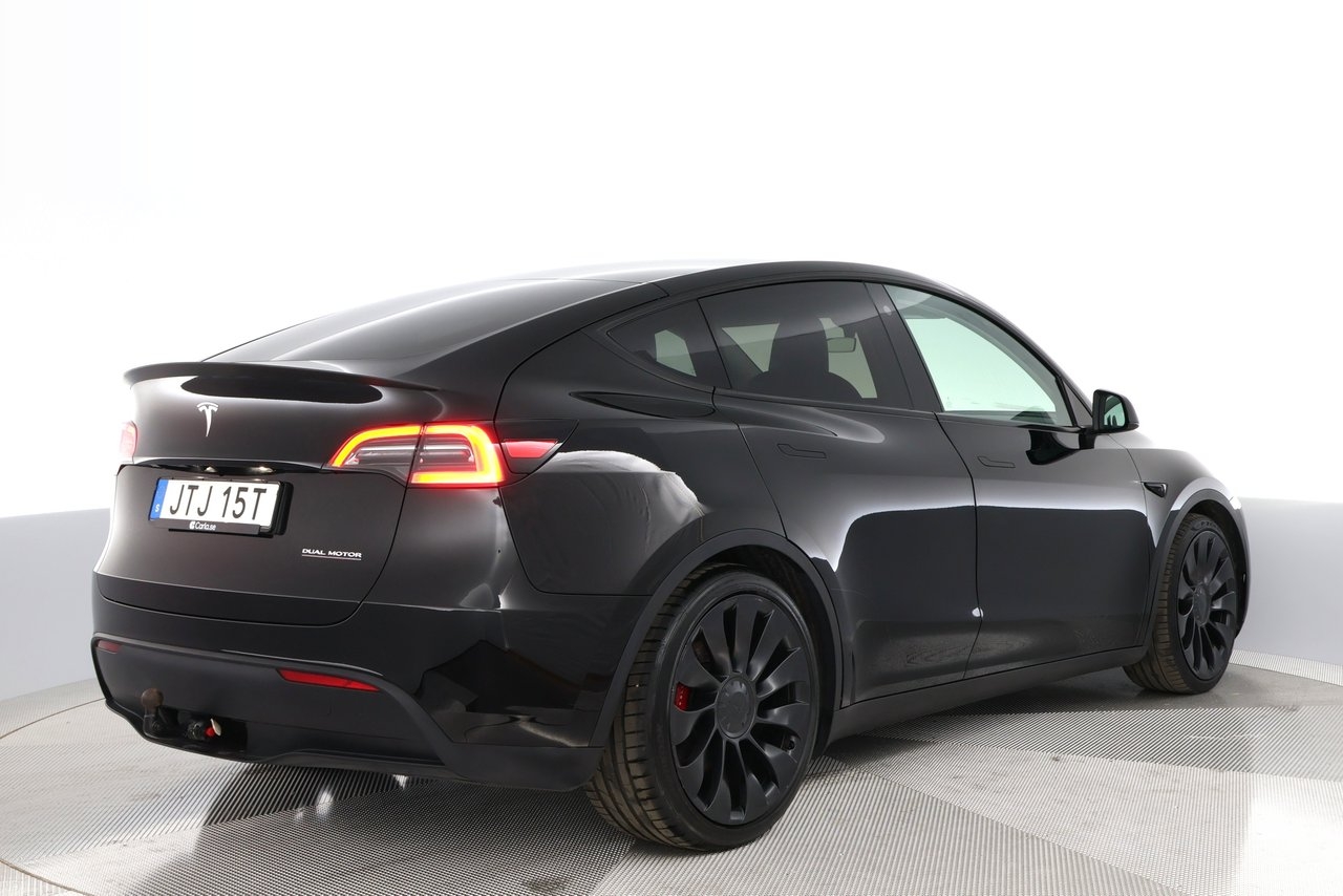 Tesla Model Y 2023, photo 5/10