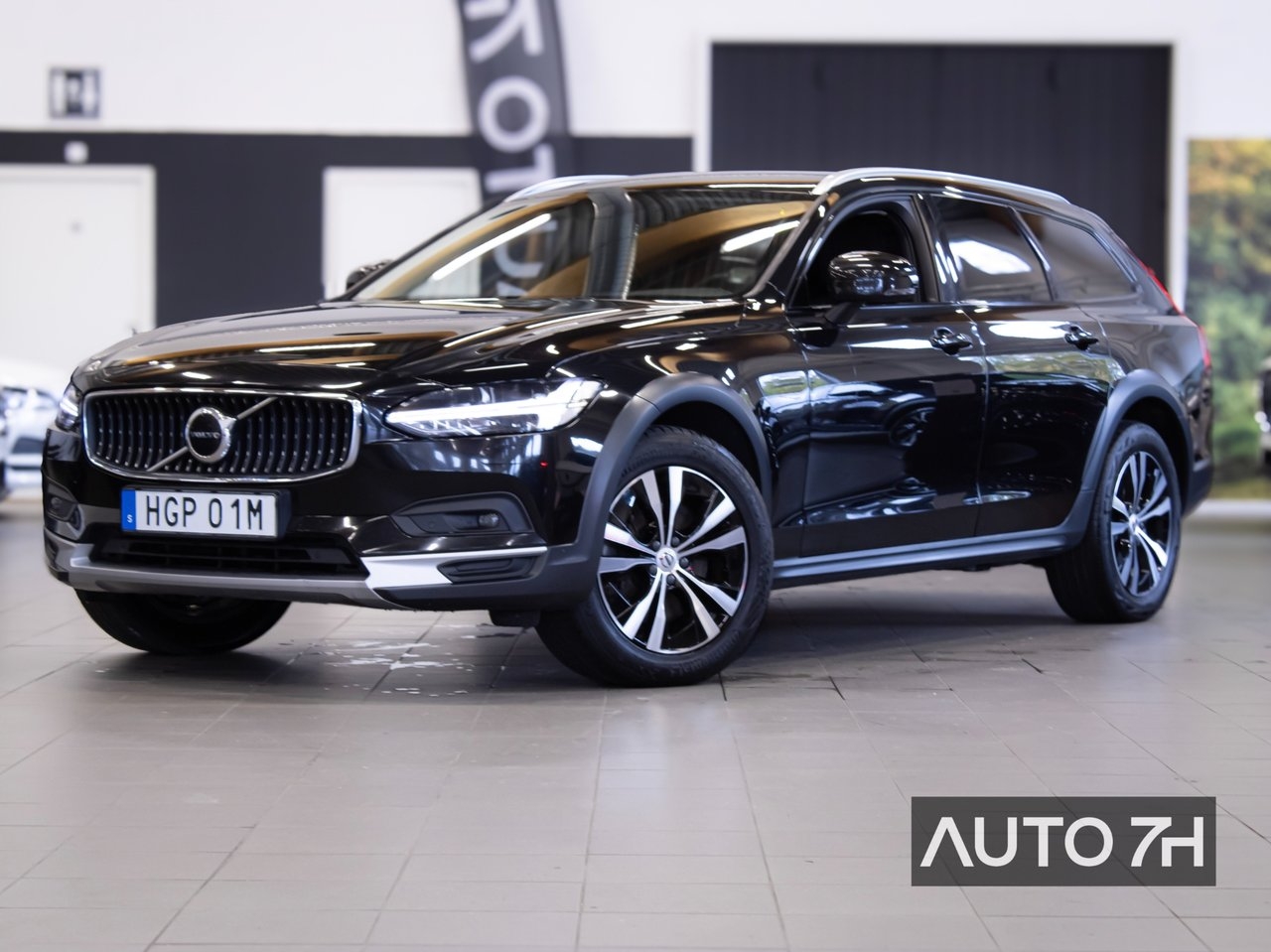 Volvo V90 Cross Country B4