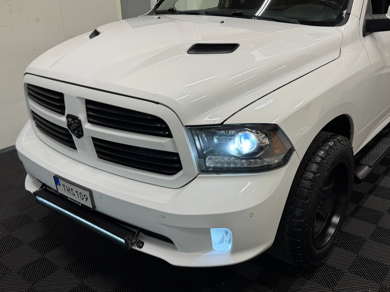 RAM 1500 2015, kuva 4/10