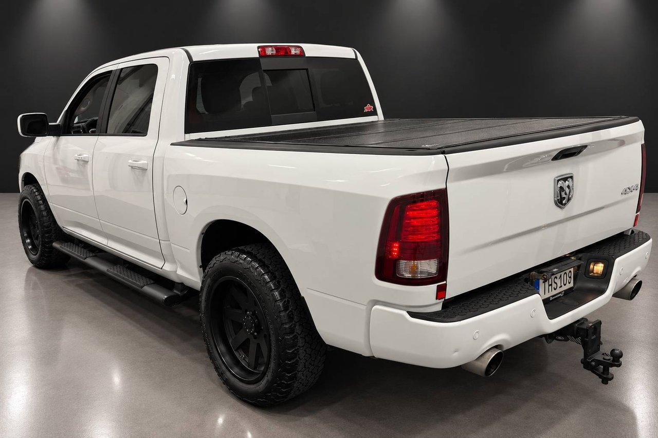 RAM 1500 2015, kuva 3/10