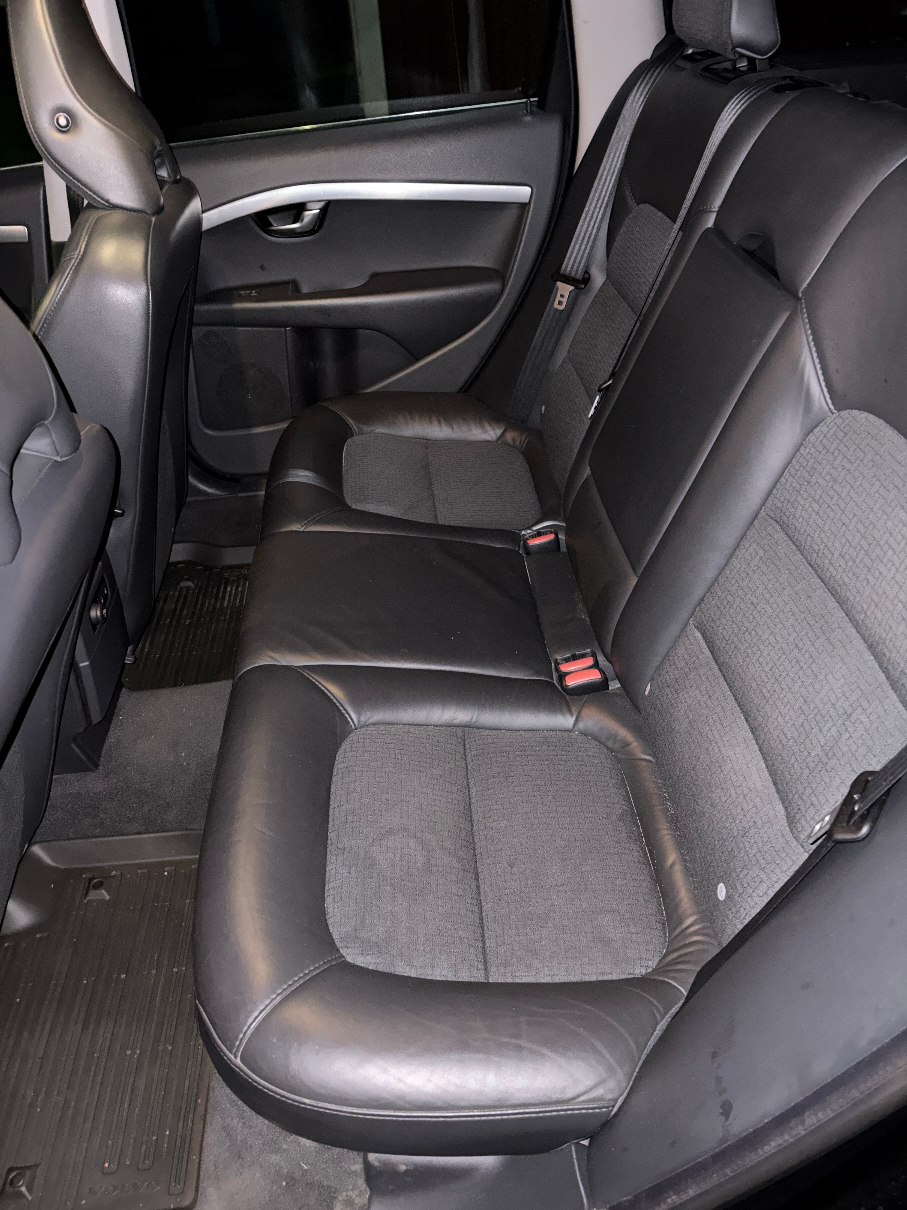 Volvo V70 D3 2011, kuva 5/7