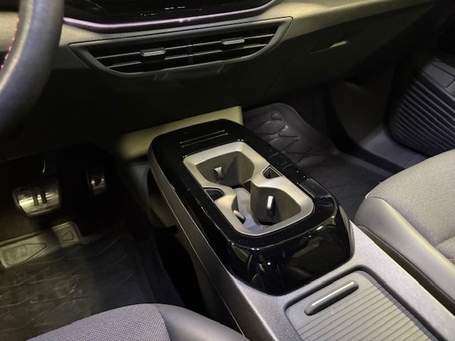 Volkswagen ID.4 GTX 2023, photo 7/10