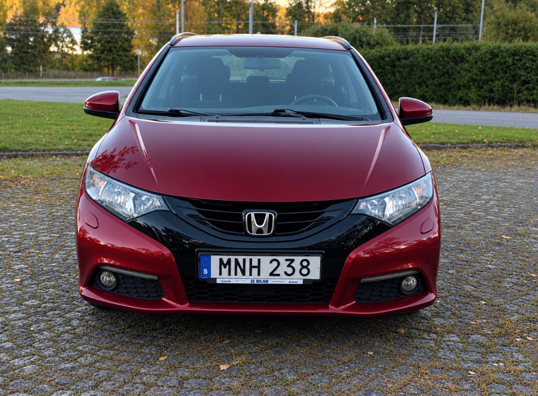 Honda Civic 1.6 i-DTEC 2014, kuva 2/9