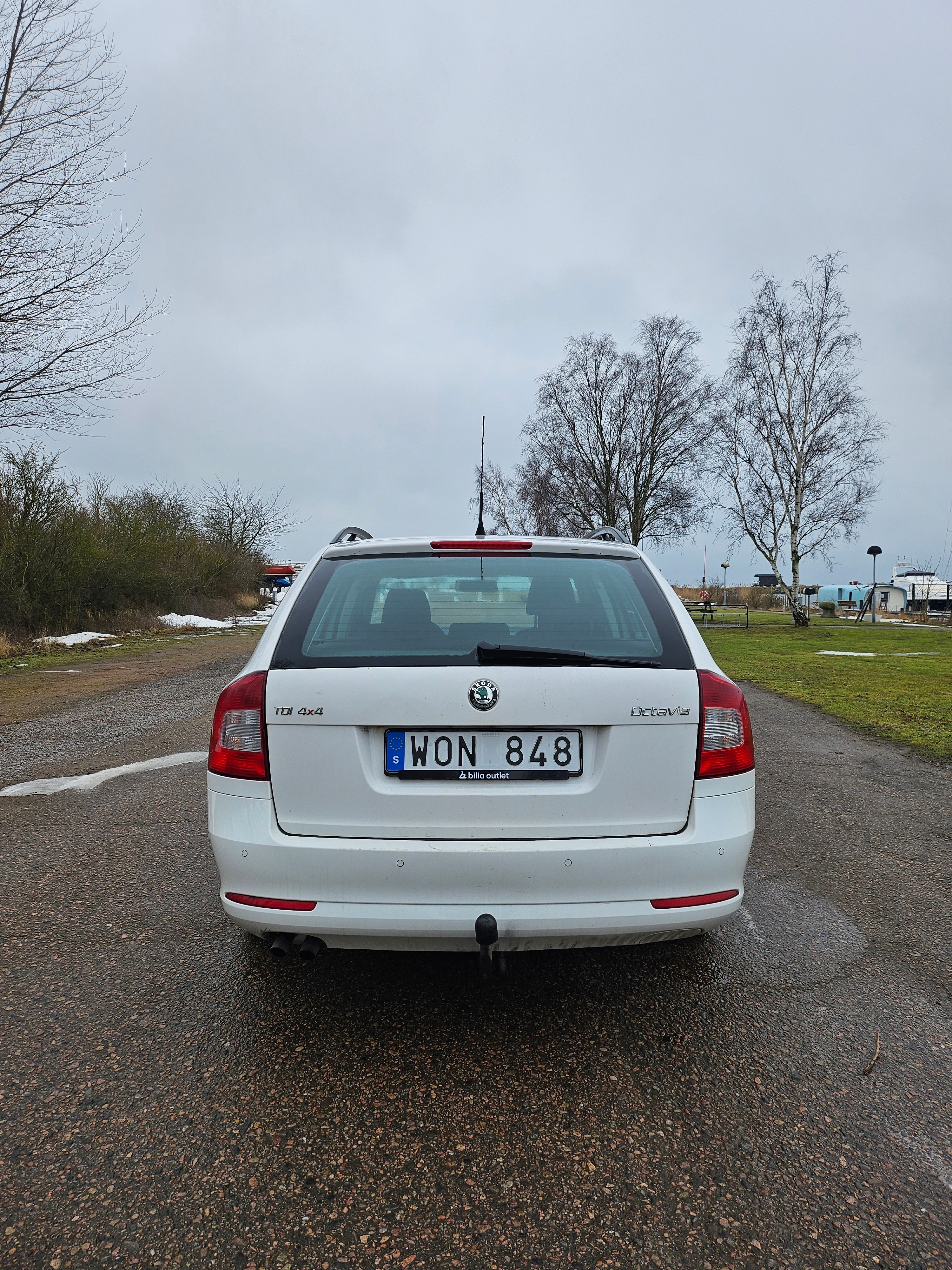 Skoda Octavia 1.6 TDI 2010, bild 8/8