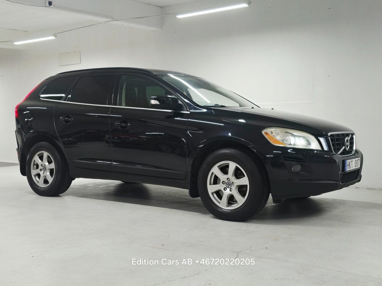 Volvo XC60 2.4D Momentum 2010, bild 2/10