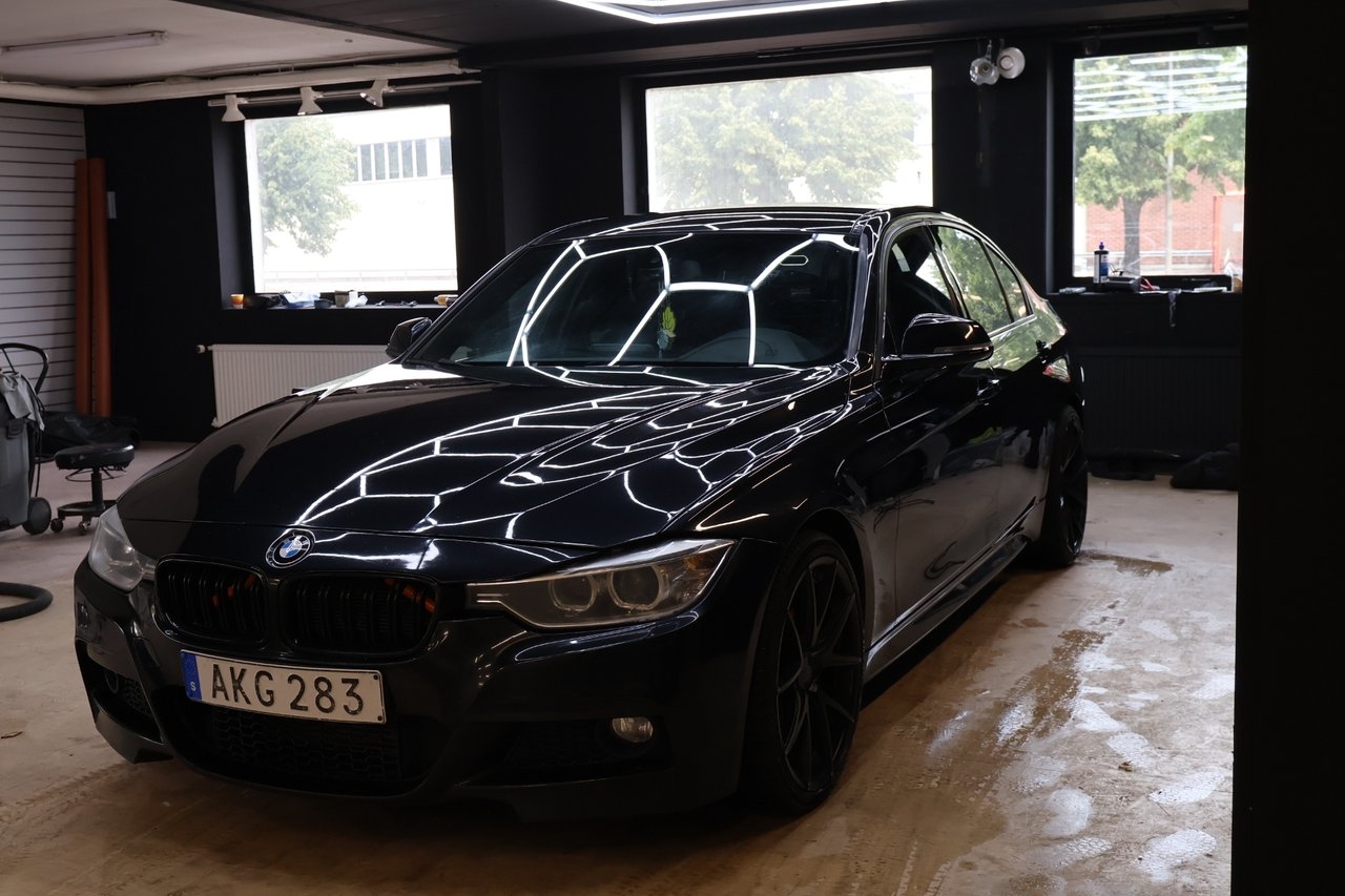 BMW 320d M Sport 2013, photo 2/9