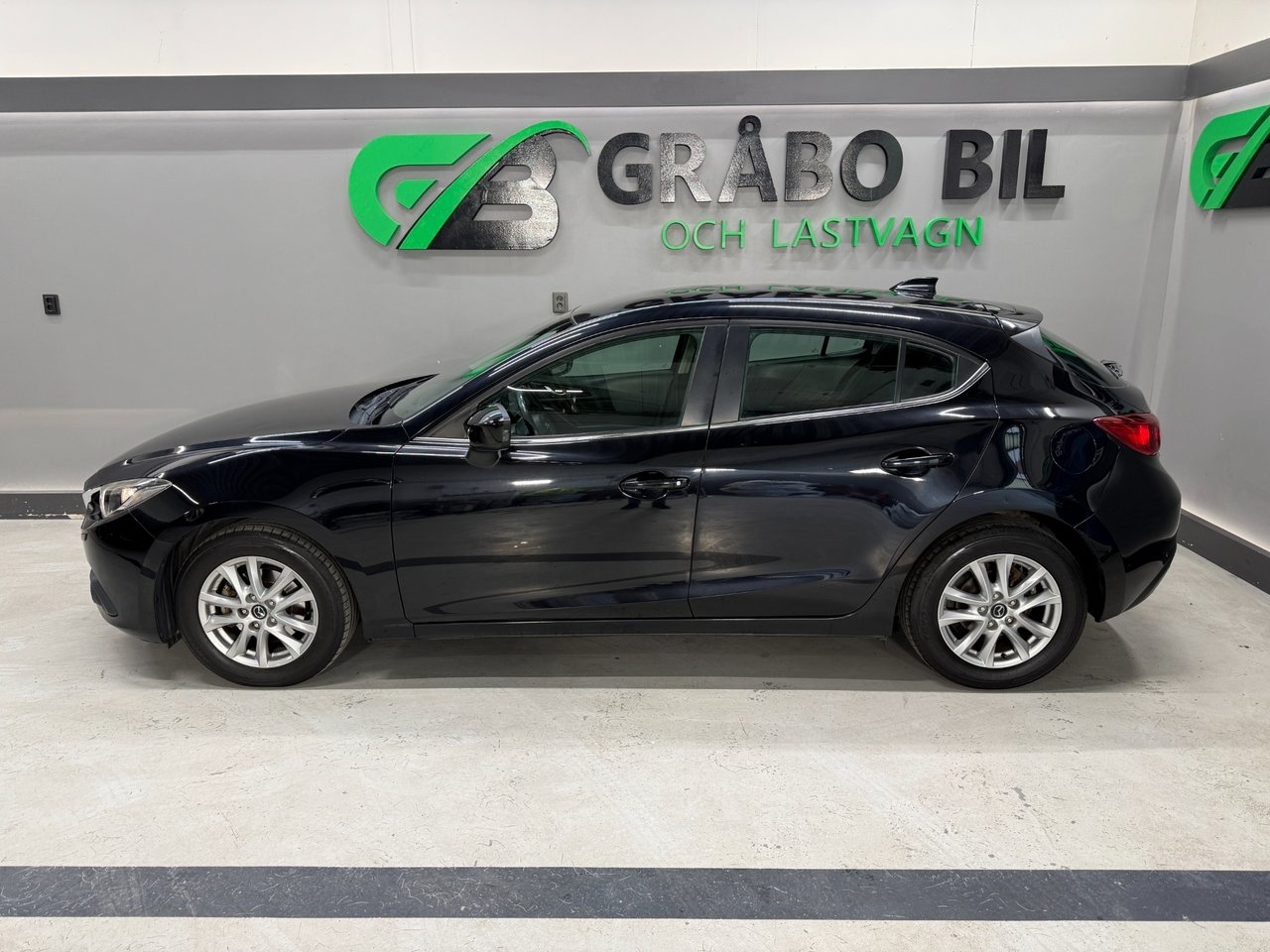 Mazda 3 SKYACTIV-G 120 2014, bild 2/10