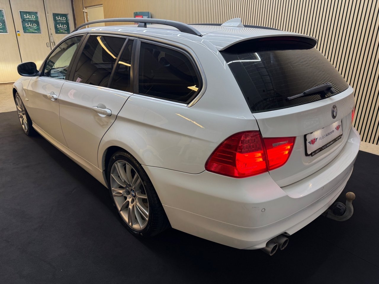 BMW 325i Comfort 2009, kuva 3/10