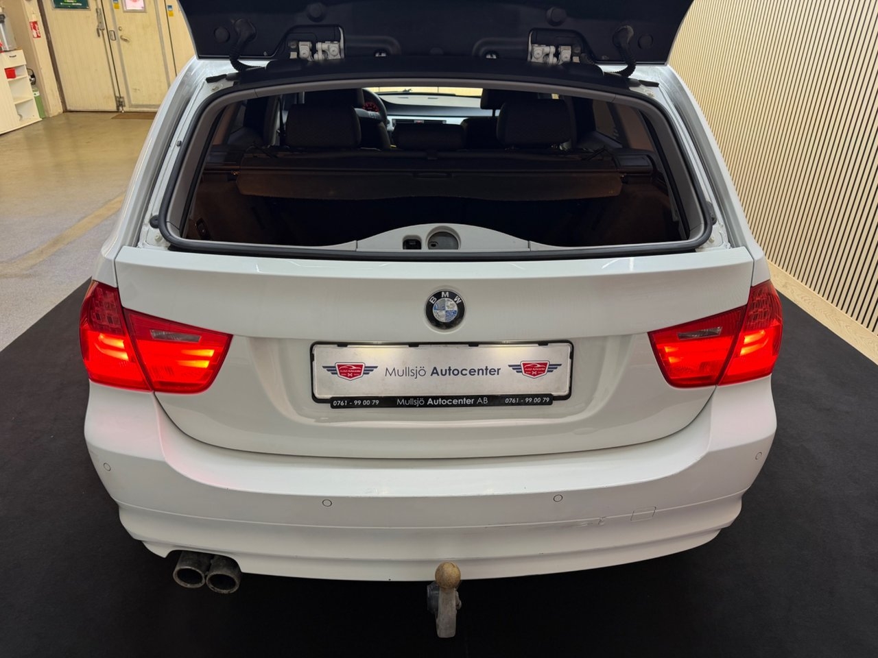 BMW 325i Comfort 2009, kuva 9/10