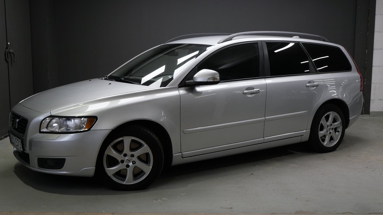 Volvo V50