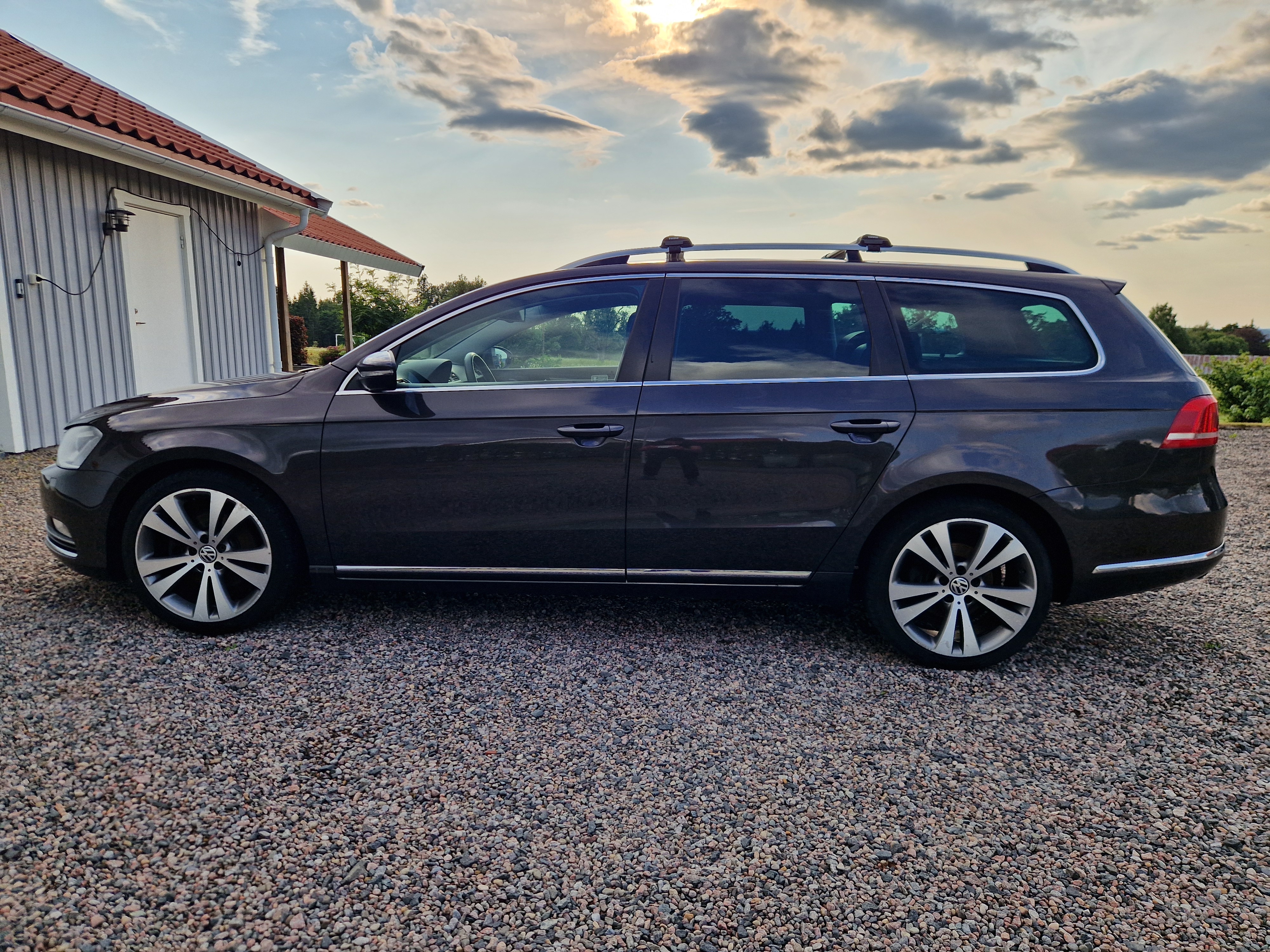 Volkswagen Passat 2011, bild 3/10