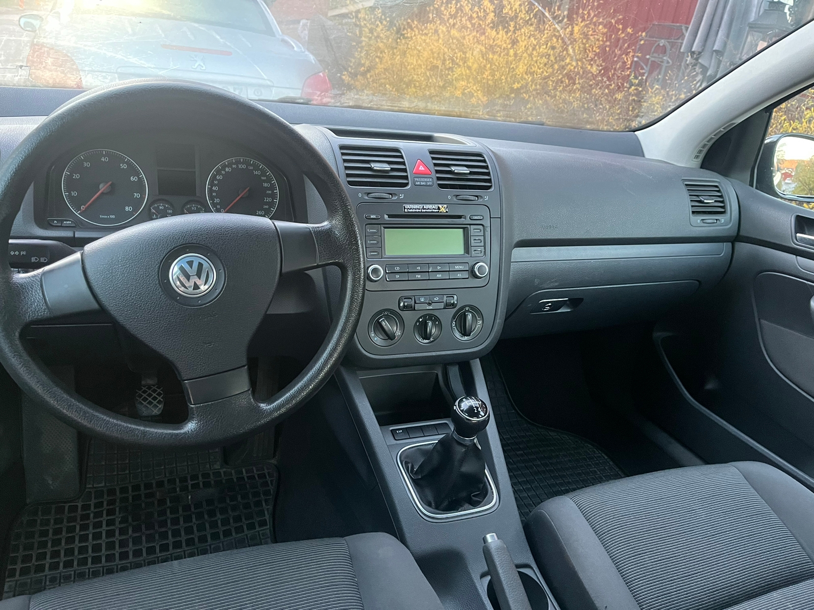 Volkswagen Golf 1.6 2006, photo 6/9