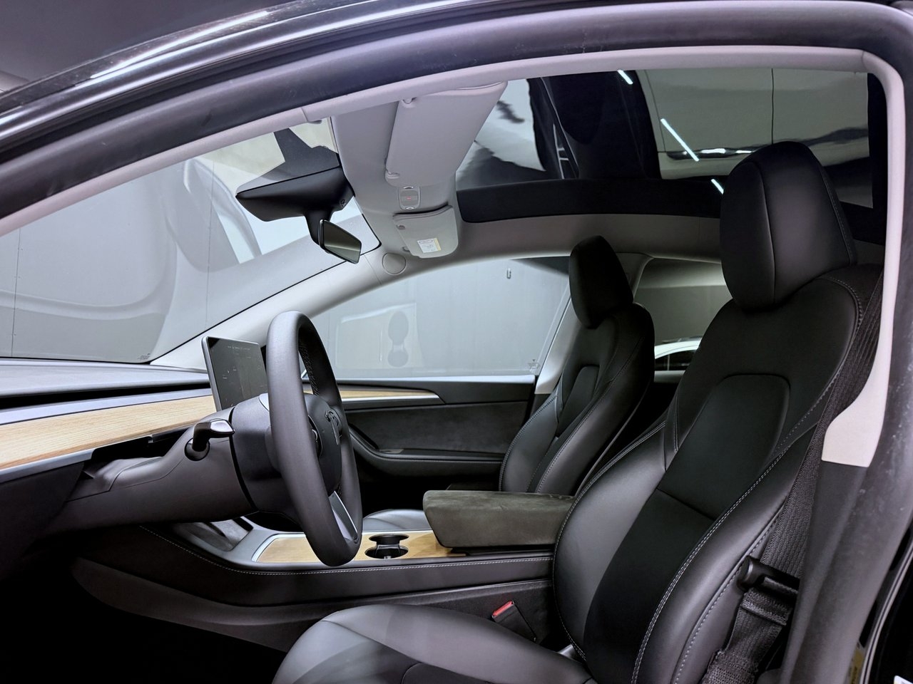 Tesla Model Y 2023, bild 4/10