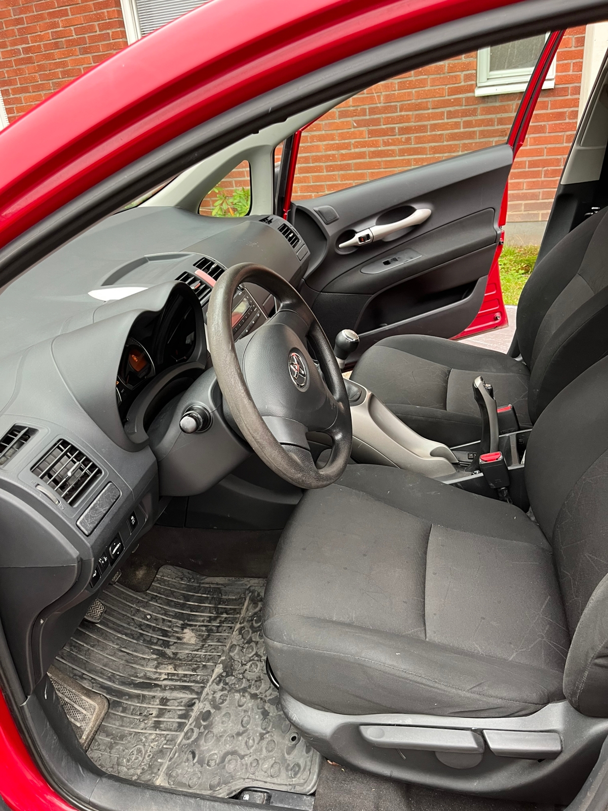 Toyota Auris 1.4 2007, photo 7/10