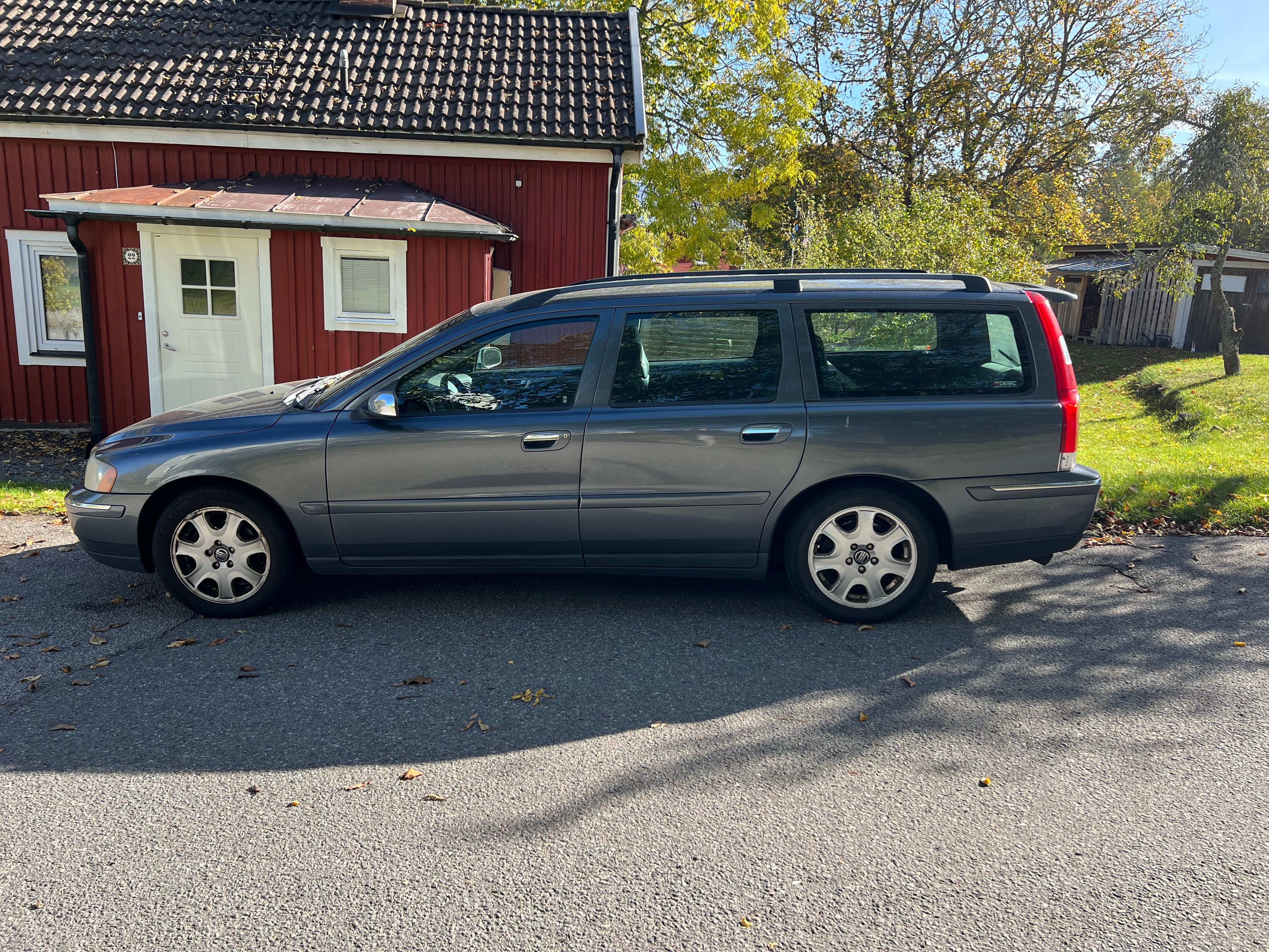 Volvo V70 2.4 2006, kuva 7/10