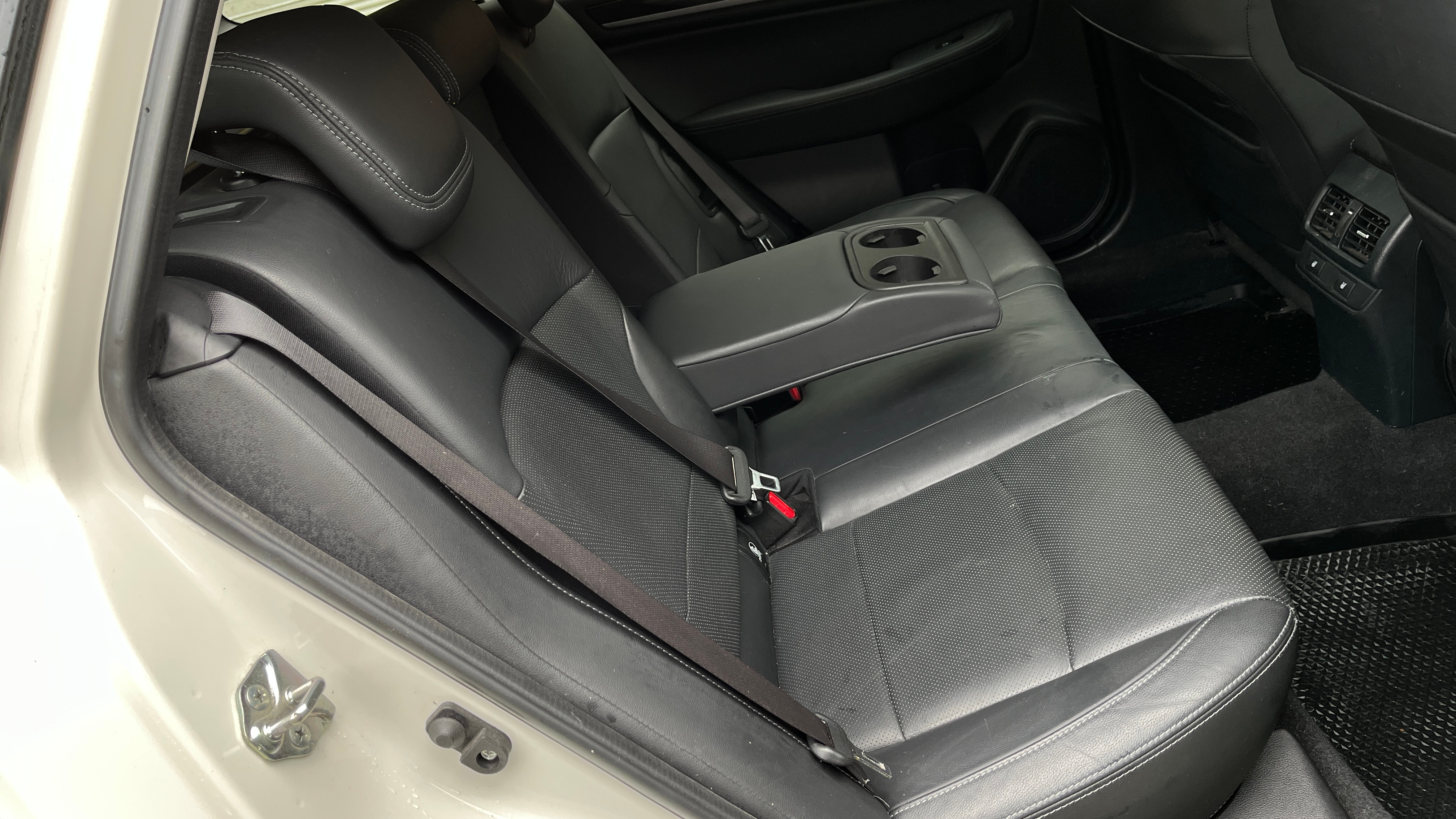 Subaru Outback 2.0D 2015, kuva 4/6