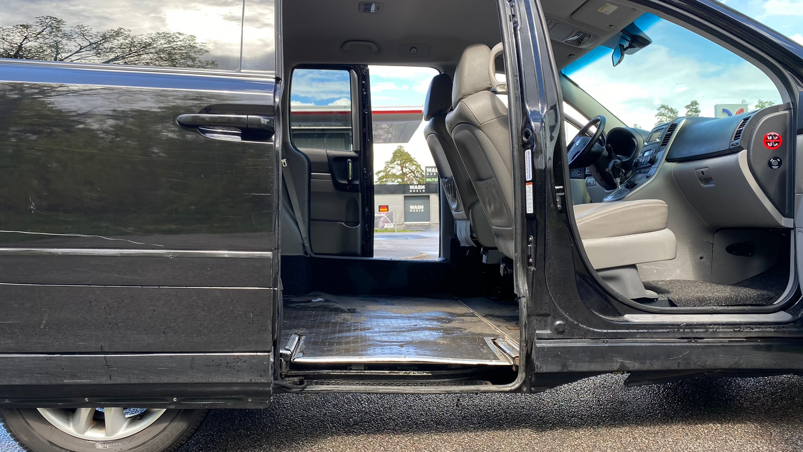 Kia Carnival 2010, bild 2/10