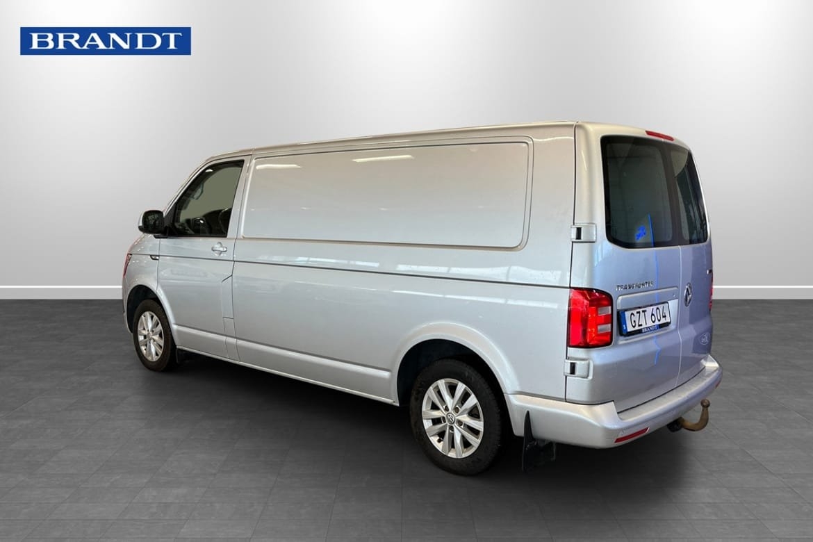 Volkswagen Transporter 2.0 TDI SCR 2018, photo 2/7
