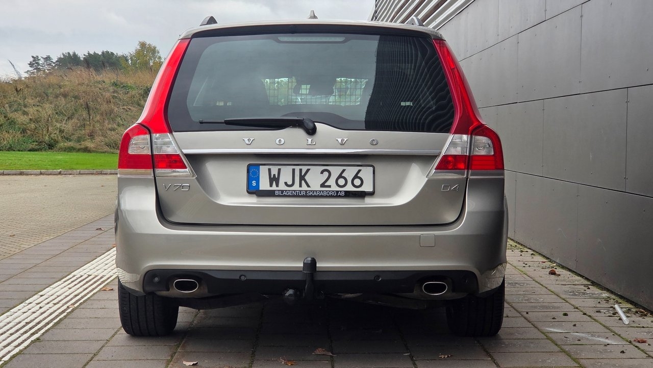 Volvo V70 D4 2015, kuva 5/10