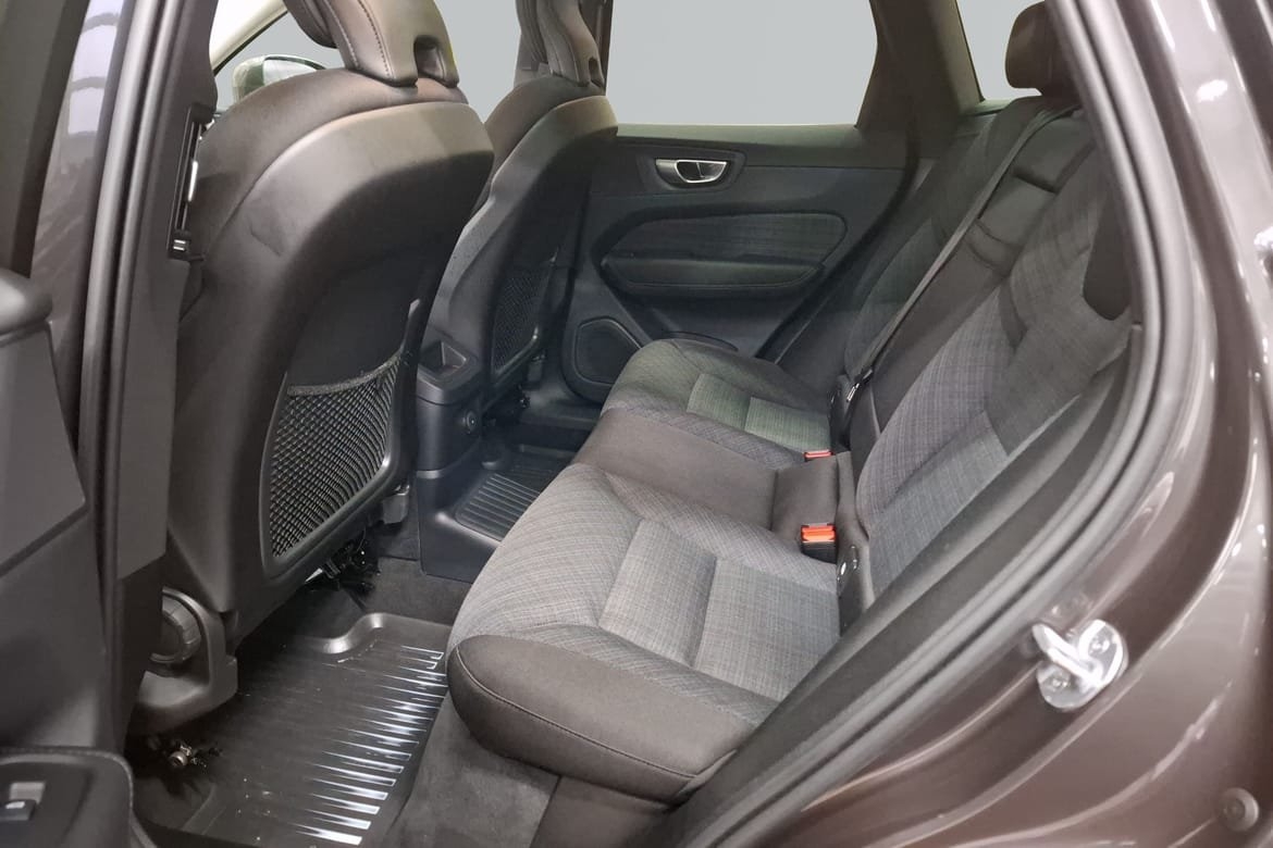 Volvo XC60 T6 Core Edition 2024, bild 7/10