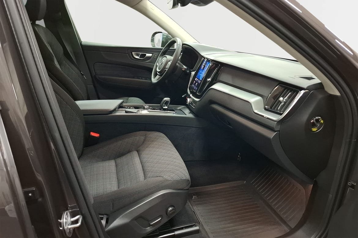 Volvo XC60 T6 Core Edition 2024, bild 5/10