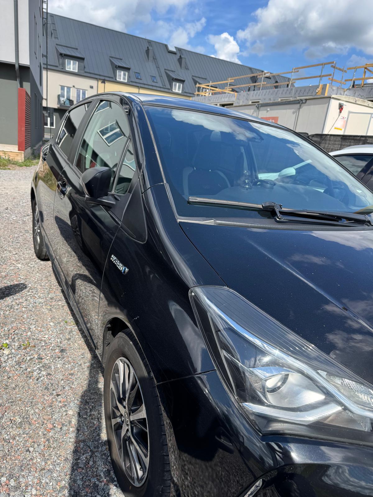 Toyota Yaris 1.5 Hybrid 2019, photo 3/7