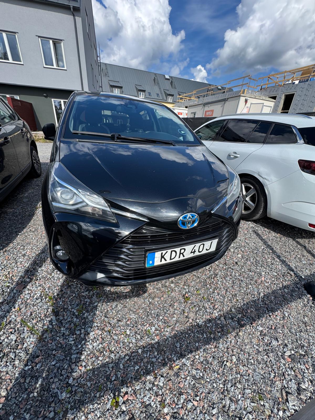 Toyota Yaris 1.5 Hybrid 2019, photo 6/7