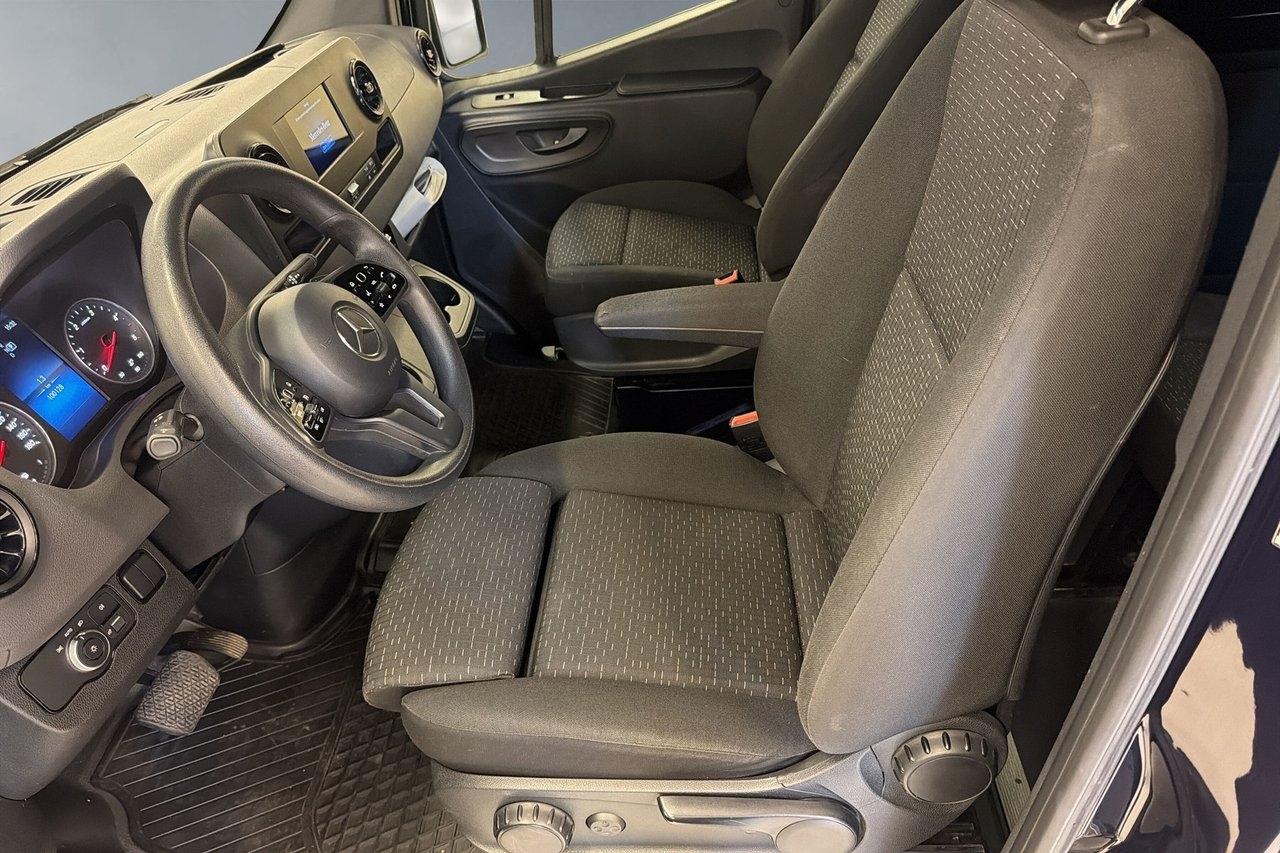 Mercedes-Benz Sprinter 2022, bild 4/10