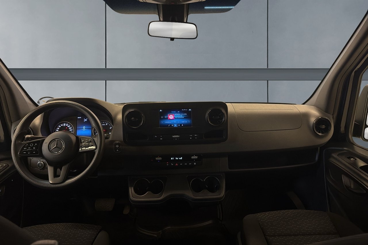 Mercedes-Benz Sprinter 2022, bild 2/10