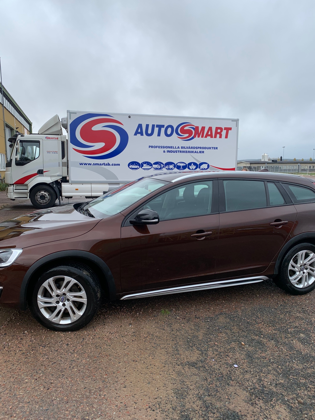 Volvo V60 Cross Country D4