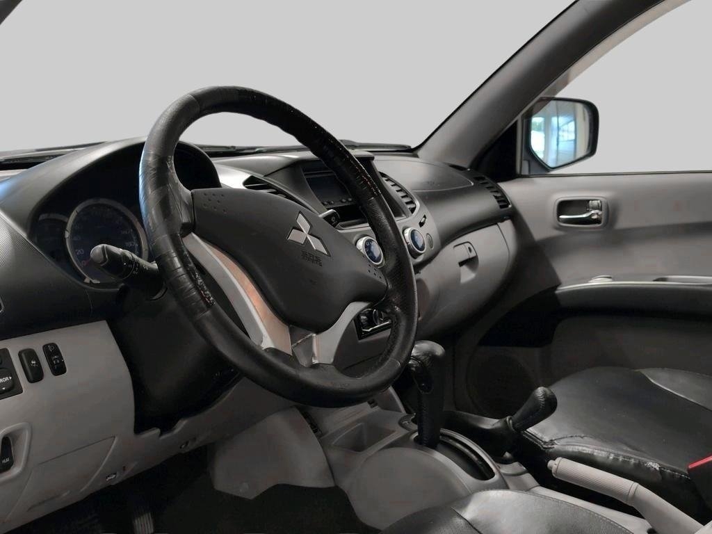 Mitsubishi L200 2.5 DI-D Business 2007, bild 6/10
