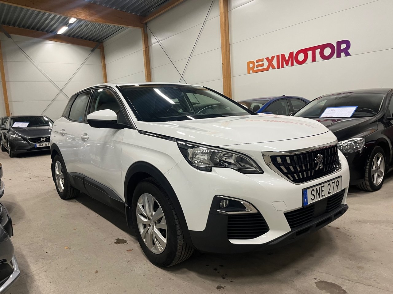Peugeot 3008 1.2 PureTech 130 Active 2018, photo 3/10