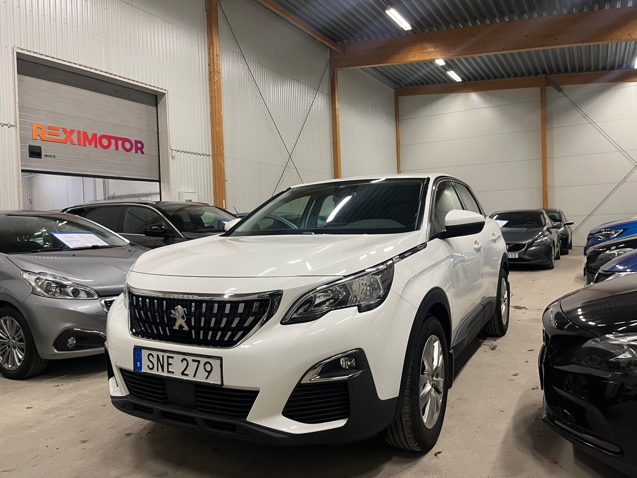 Peugeot 3008 1.2 PureTech 130 Active 2018, photo 7/10