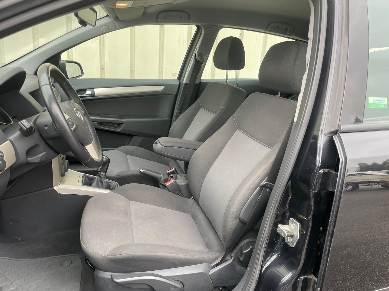 Opel Astra 1.6 2008, bild 7/8