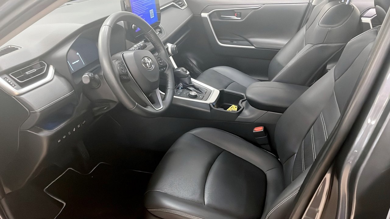 Toyota RAV4 2023, photo 7/10